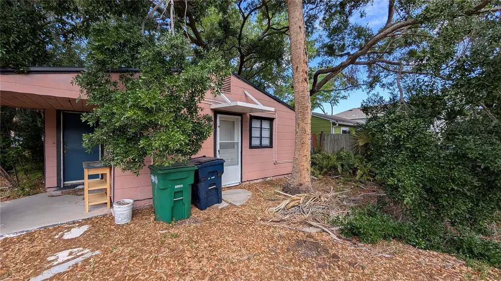 2801 W Cleveland Street Tampa FL 33609