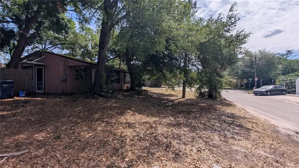 2801 W Cleveland Street Tampa FL 33609