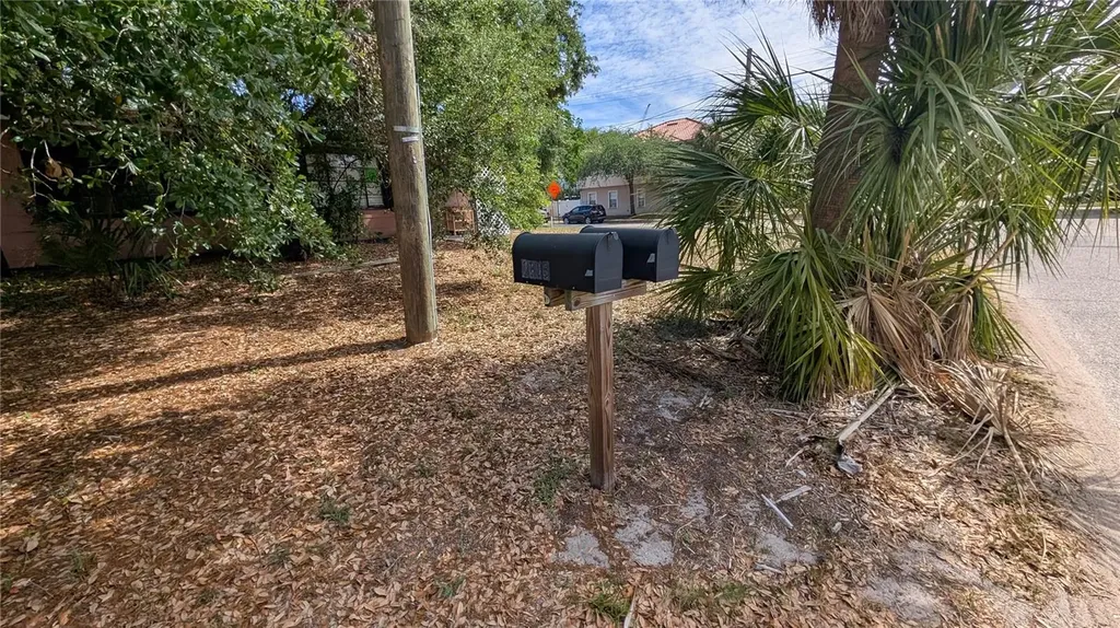 2801 W Cleveland Street Tampa FL 33609