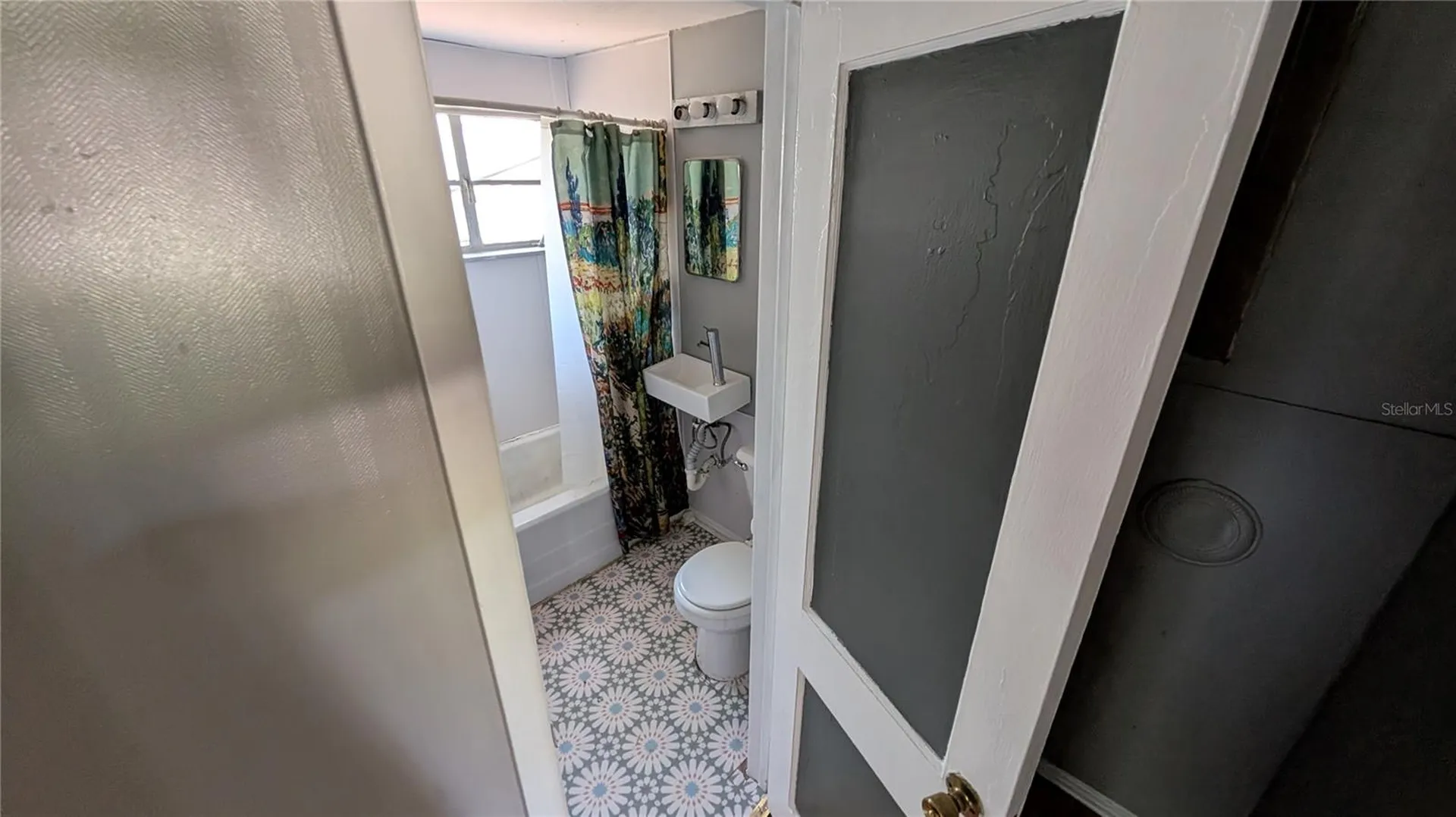 2801 W Cleveland Street Tampa FL 33609