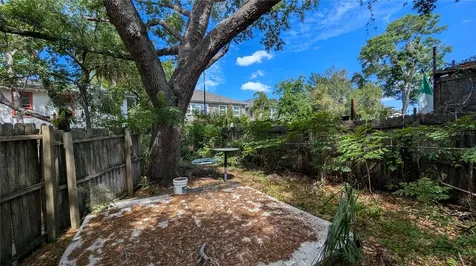 2801 W Cleveland Street Tampa FL 33609