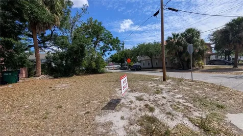 2801 W Cleveland Street Tampa FL 33609