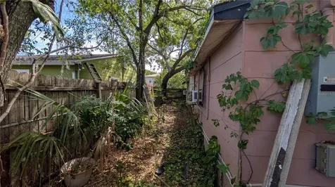 2801 W Cleveland Street Tampa FL 33609