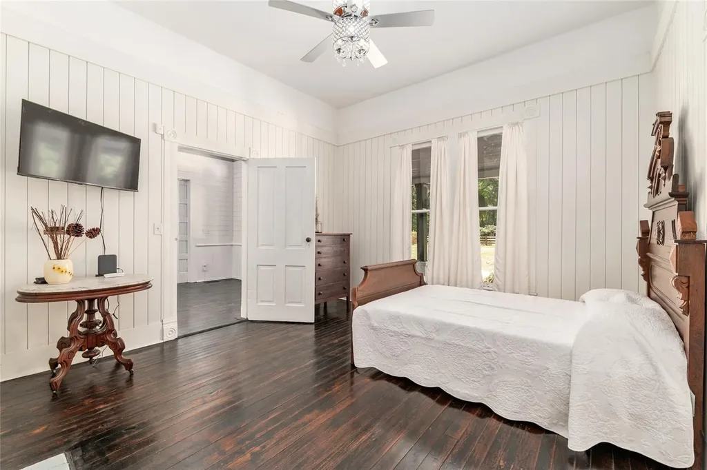 19451 SE 2nd Street Williston FL 32696