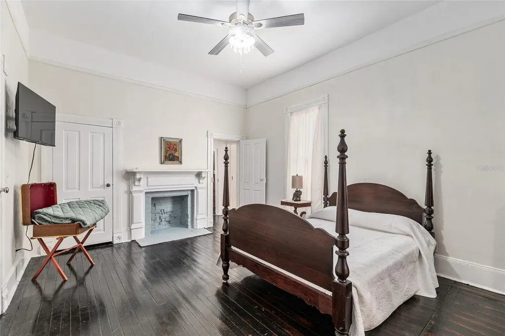 19451 SE 2nd Street Williston FL 32696