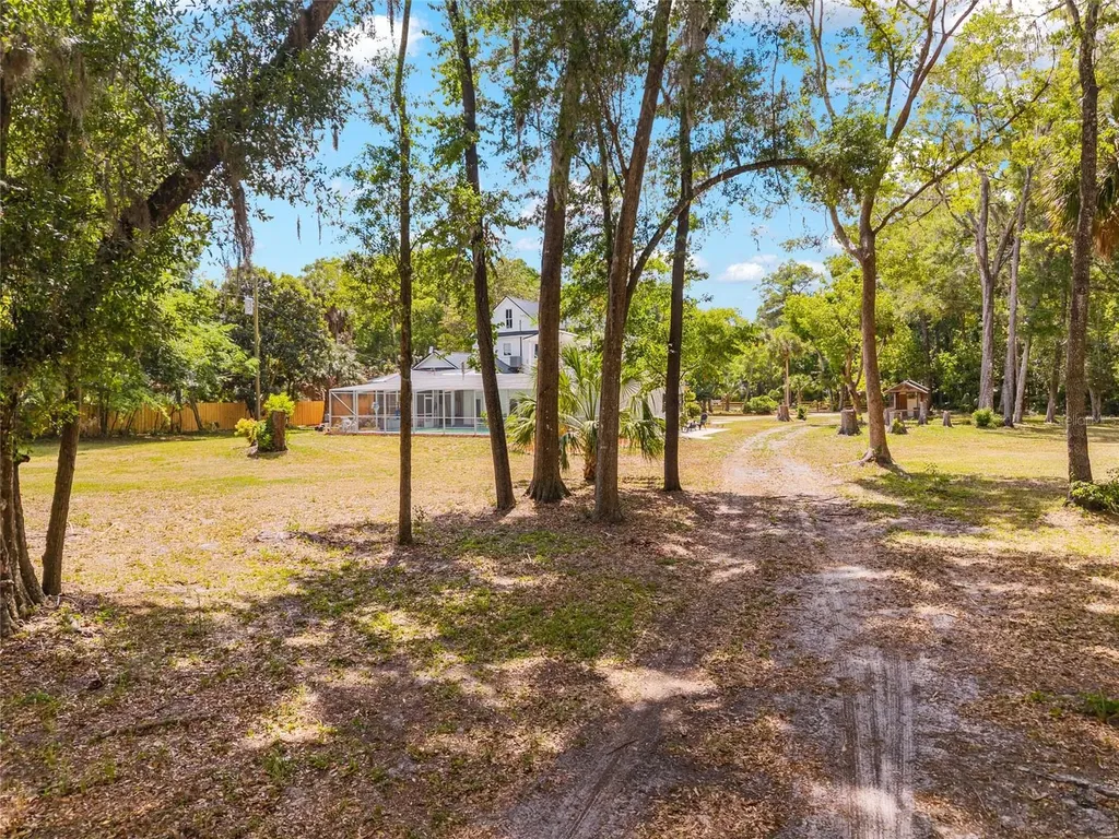 19451 SE 2nd Street Williston FL 32696