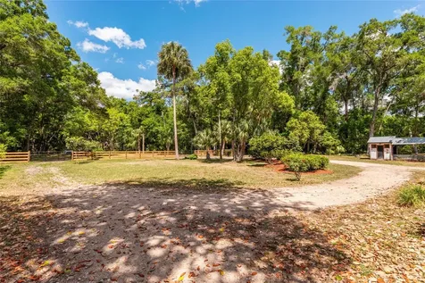 19451 SE 2nd Street Williston FL 32696