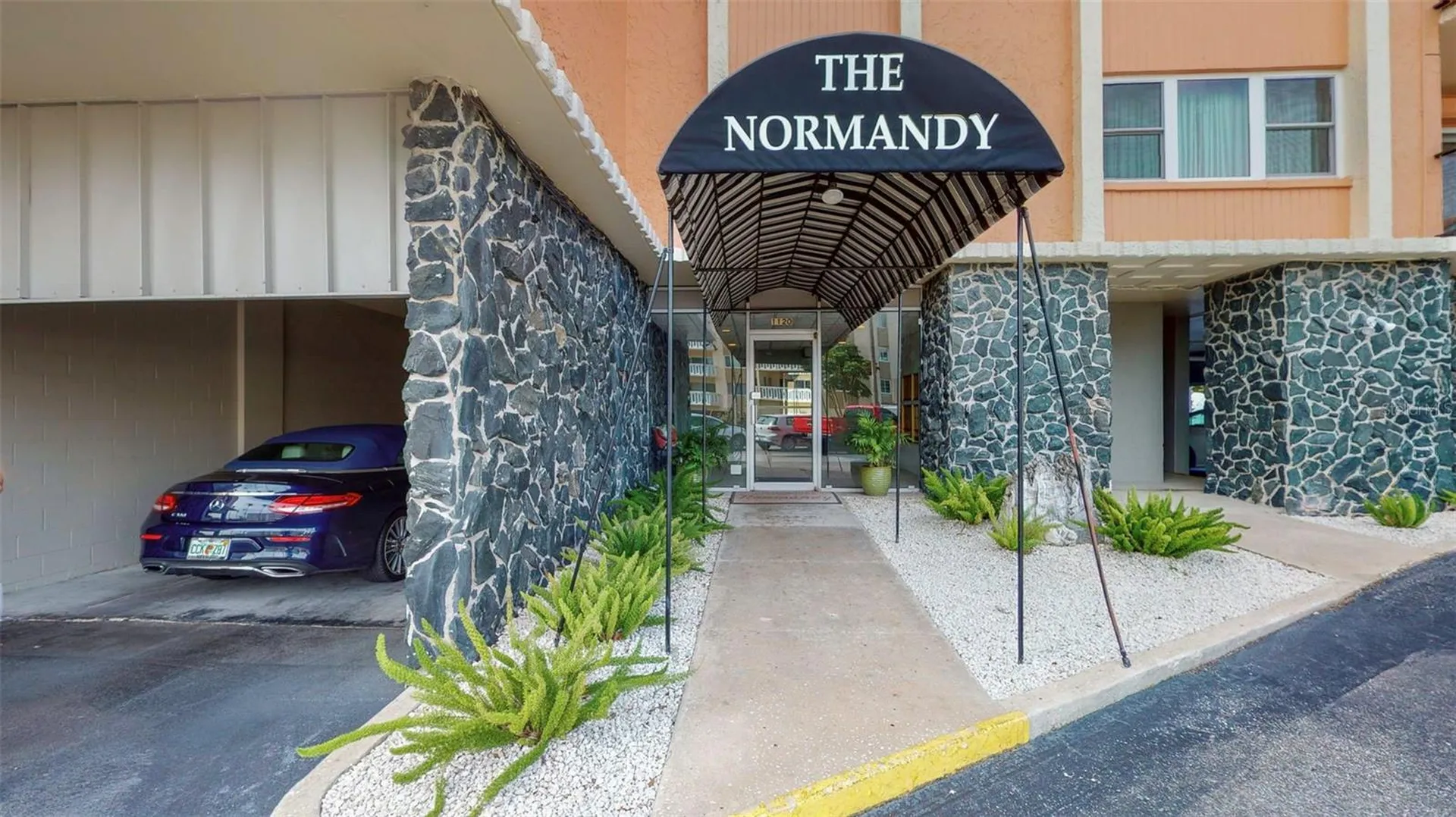 1120 N Shore Drive NE St Petersburg FL 33701