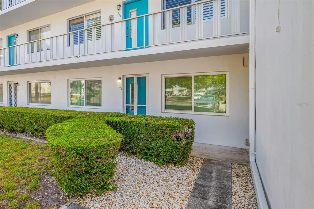 8533 110th Street Seminole FL 33772