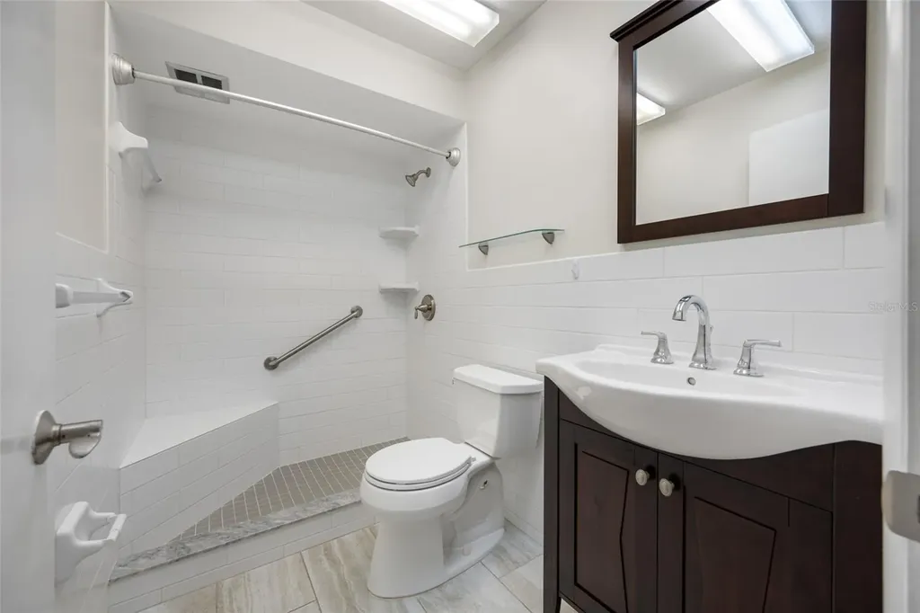 8533 110th Street Seminole FL 33772