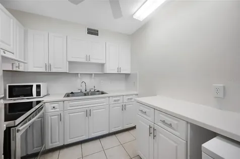 8533 110th Street Seminole FL 33772
