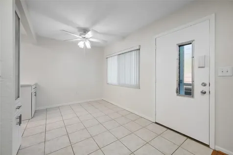 8533 110th Street Seminole FL 33772