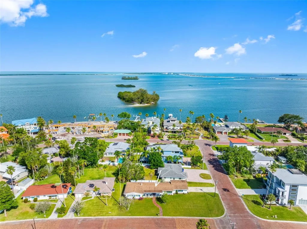 1794 Santa Barbara Drive Dunedin FL 34698