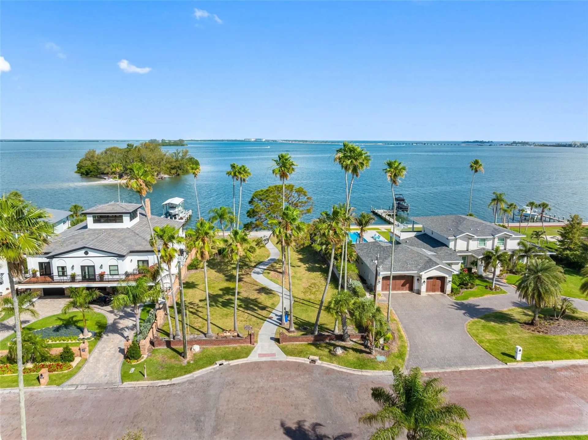 1794 Santa Barbara Drive Dunedin FL 34698