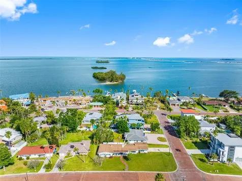 1794 Santa Barbara Drive Dunedin FL 34698