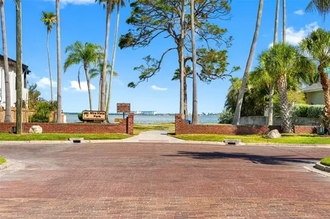 1794 Santa Barbara Drive Dunedin FL 34698
