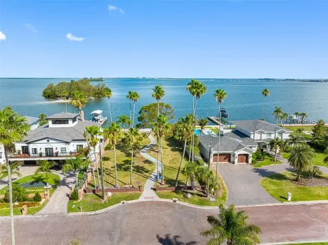 1794 Santa Barbara Drive Dunedin FL 34698