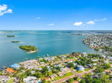 1794 Santa Barbara Drive Dunedin FL 34698