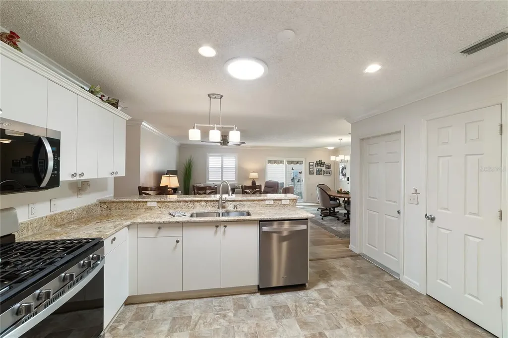 2427 Southern Oak Street The Villages FL 32162