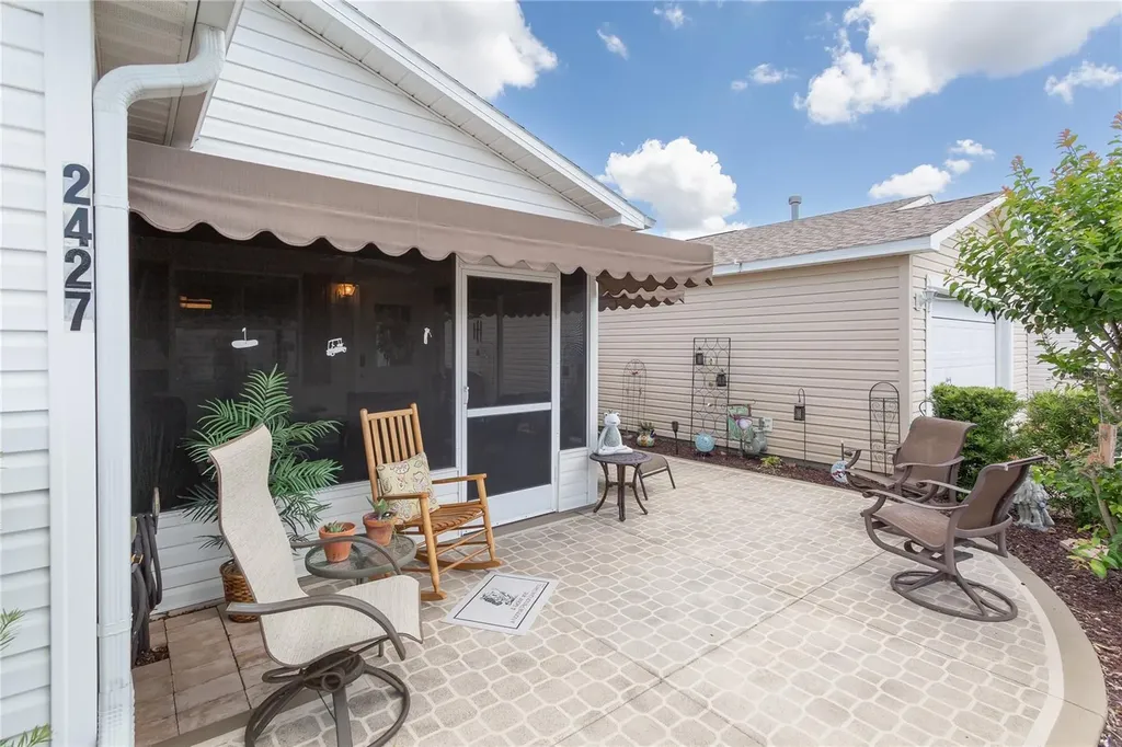 2427 Southern Oak Street The Villages FL 32162