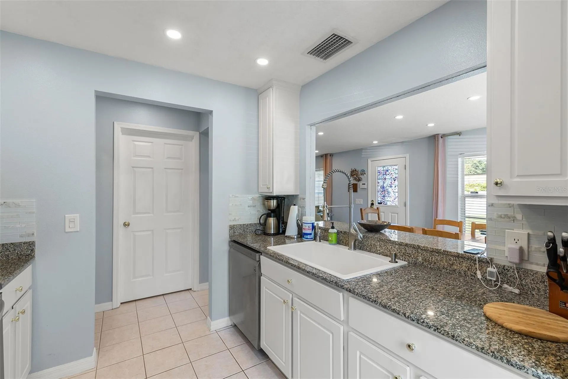 3852 Mandalay Drive St Petersburg FL 33705