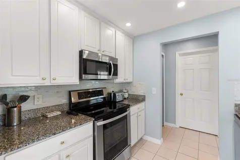 3852 Mandalay Drive St Petersburg FL 33705