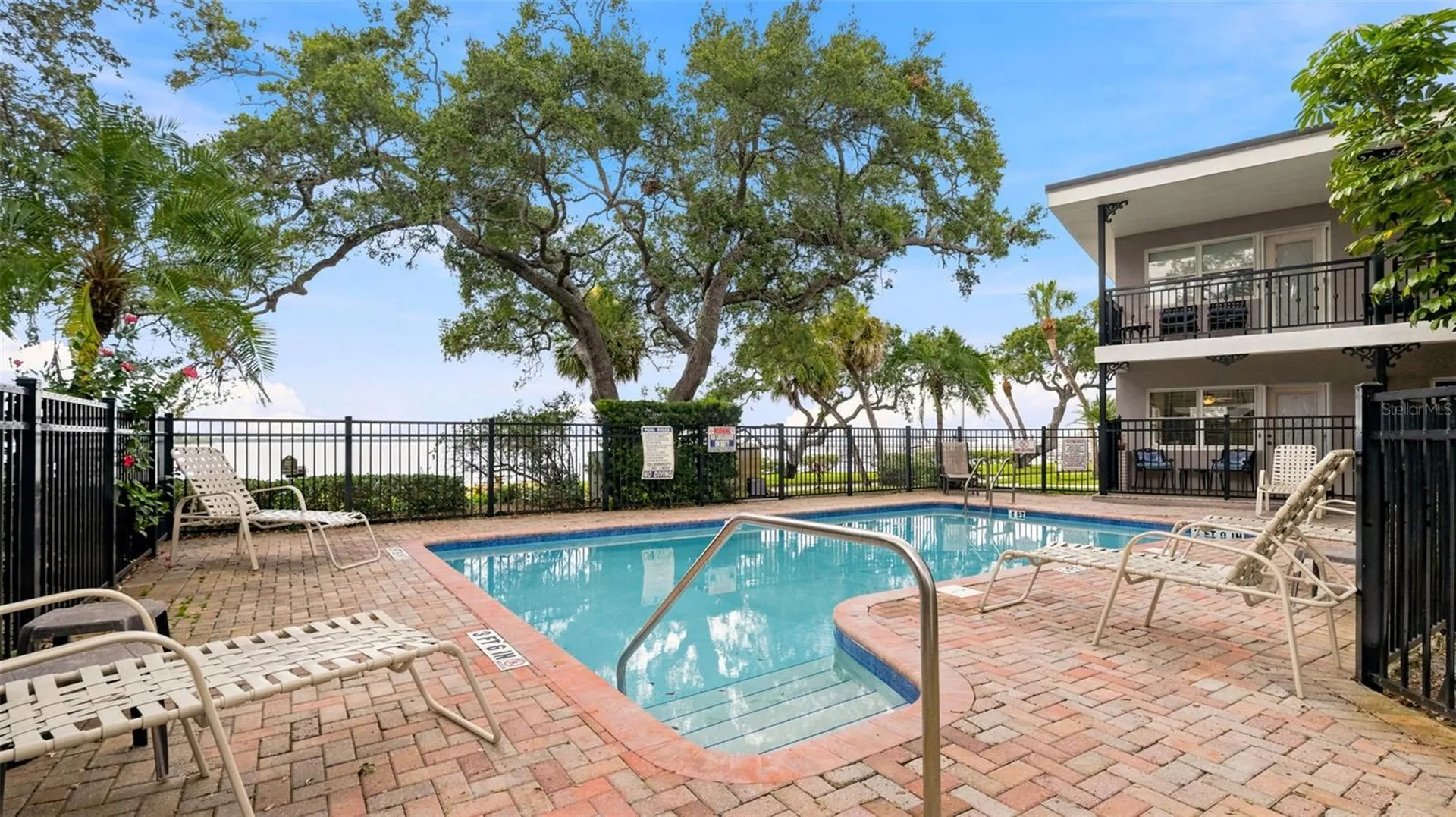 1101 Victoria Drive Dunedin FL 34698