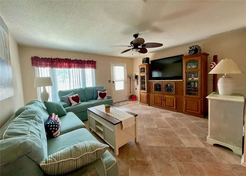 10035 Mainlands Boulevard N Pinellas Park FL 33782