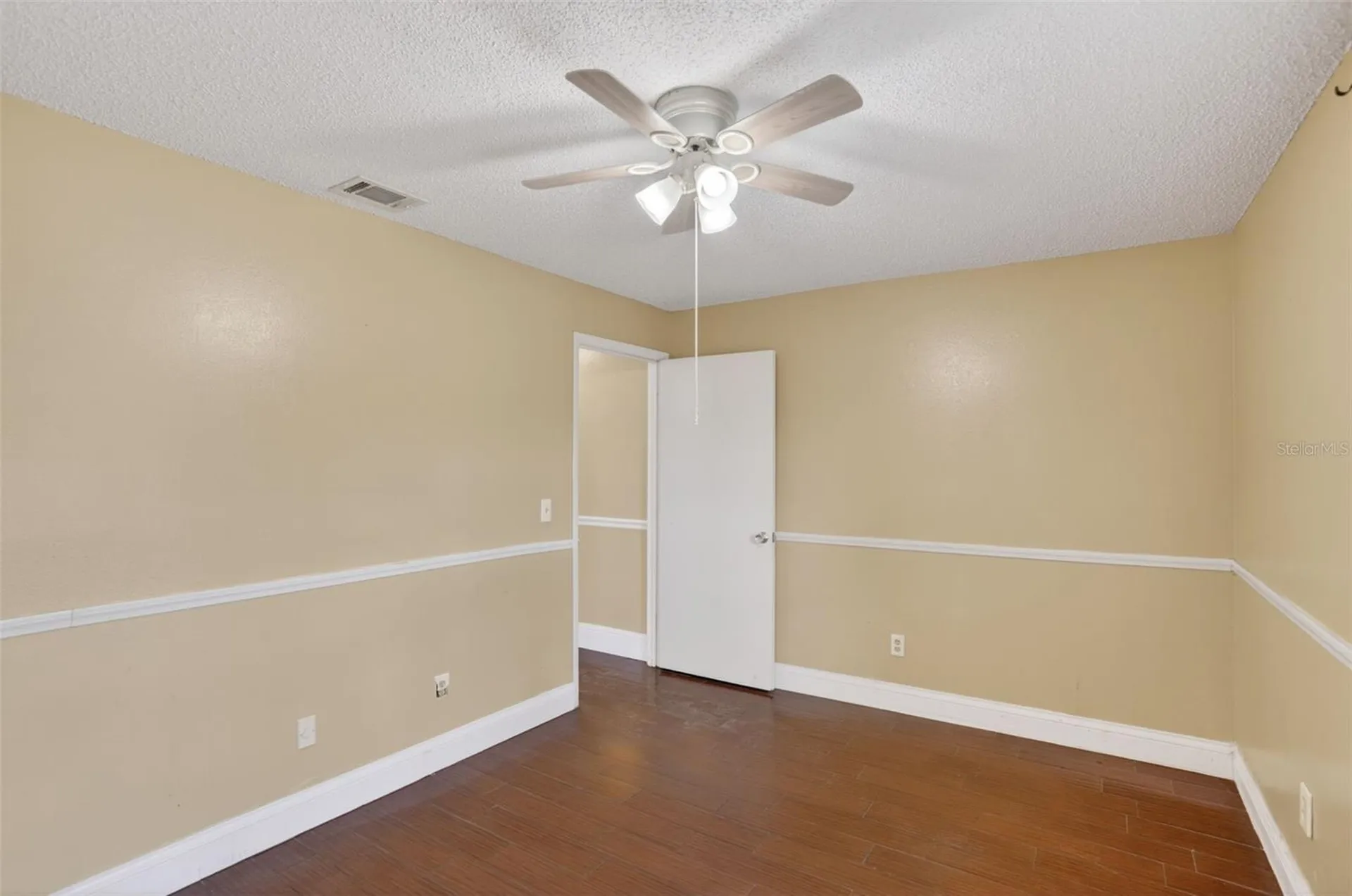 7636 Dundas Drive Orlando FL 32818
