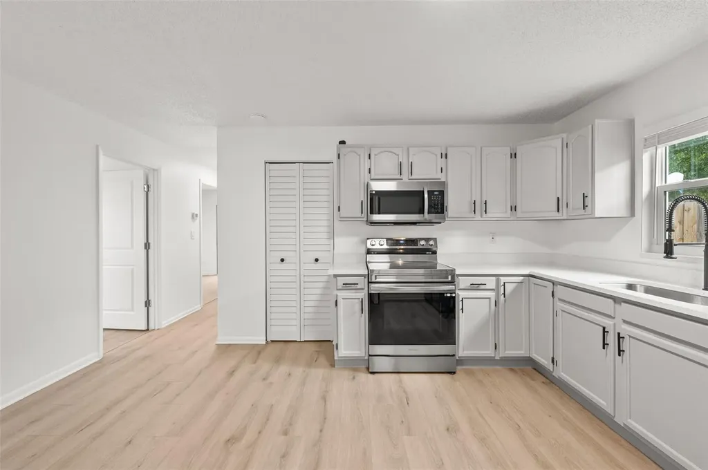 3761 21st Avenue S St Petersburg FL 33711