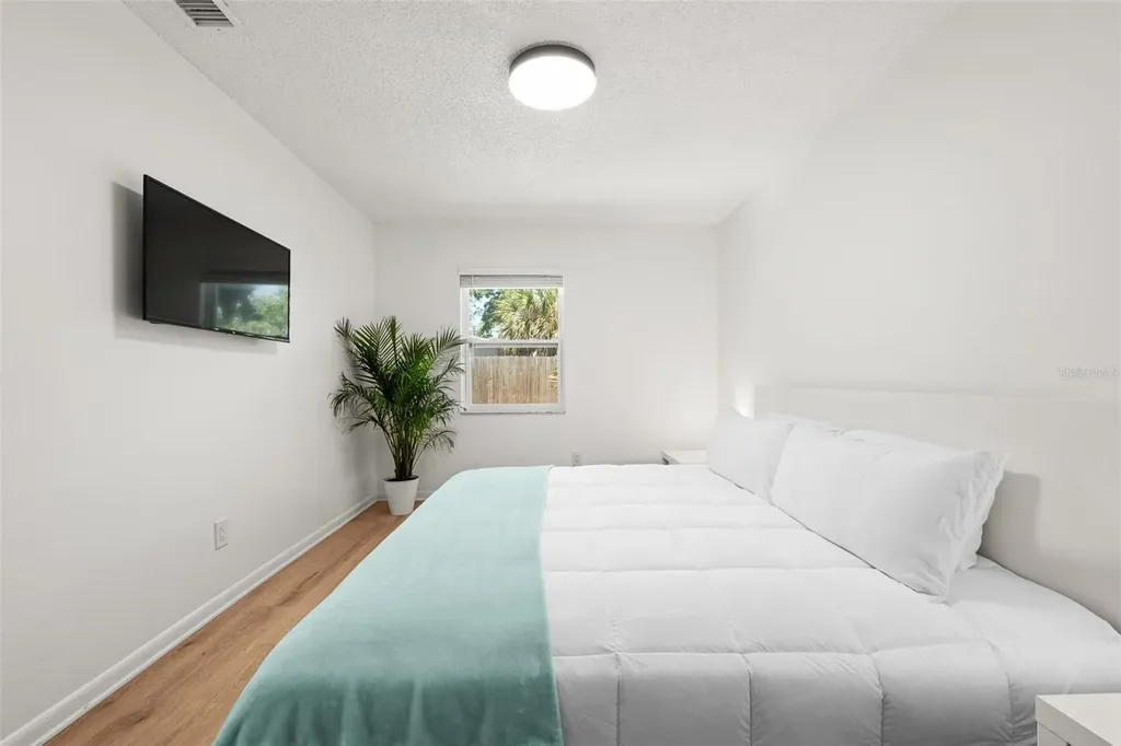 3761 21st Avenue S St Petersburg FL 33711