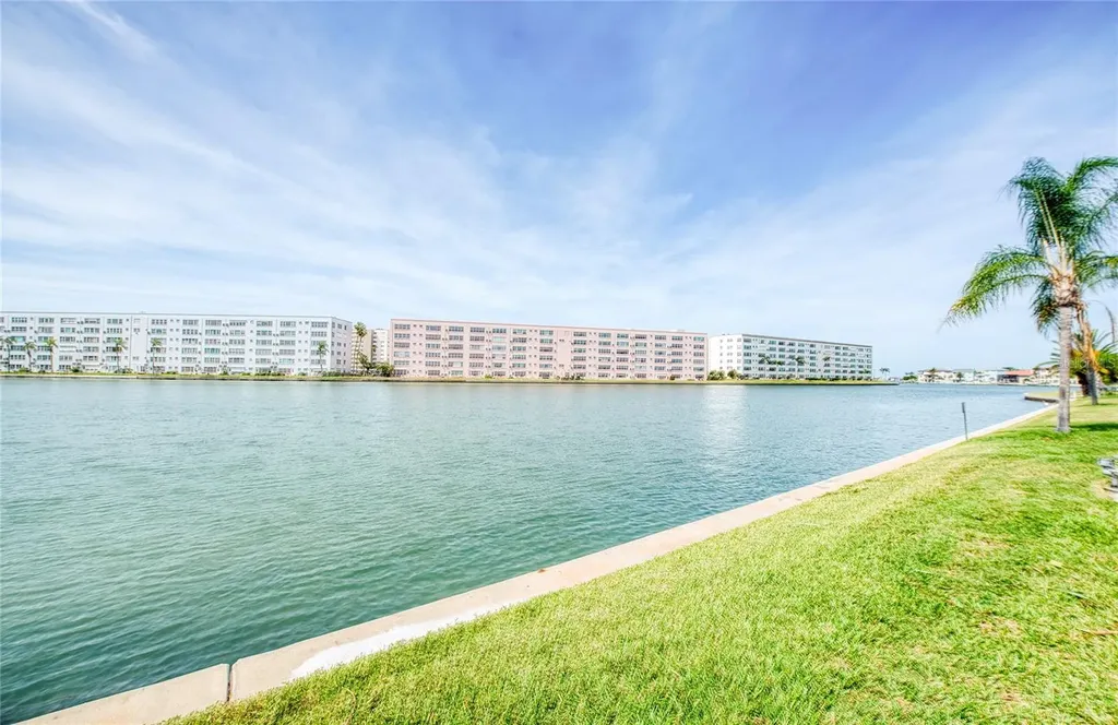 5940 30th Avenue S Gulfport FL 33707