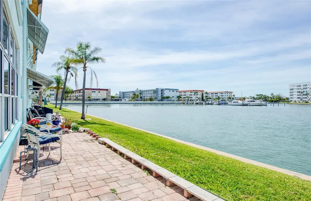 5940 30th Avenue S Gulfport FL 33707