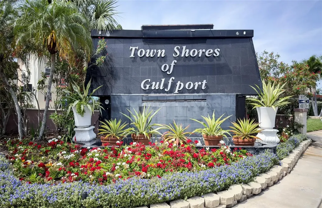 5940 30th Avenue S Gulfport FL 33707