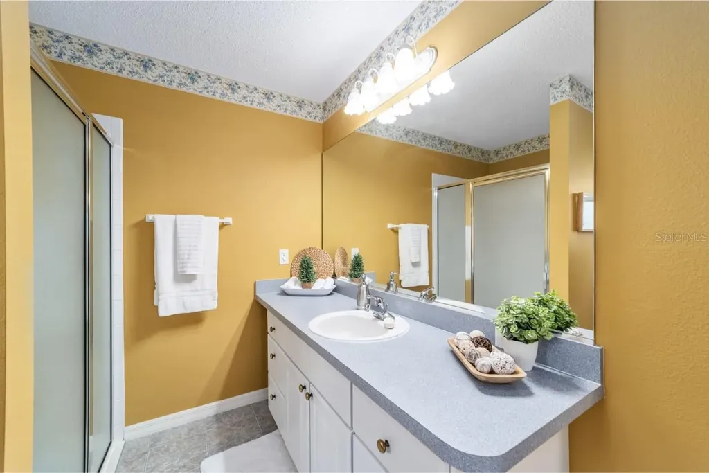 17637 SE 80th Altamaha Court The Villages FL 32162