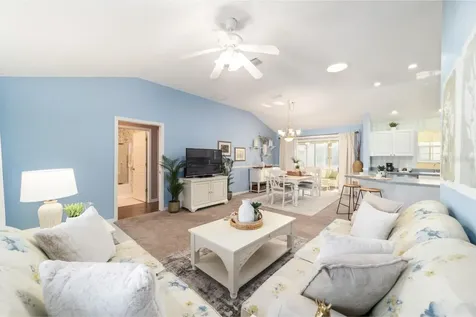 17637 SE 80th Altamaha Court The Villages FL 32162