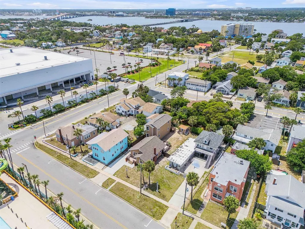 205 N Wild Olive Avenue Daytona Beach FL 32118