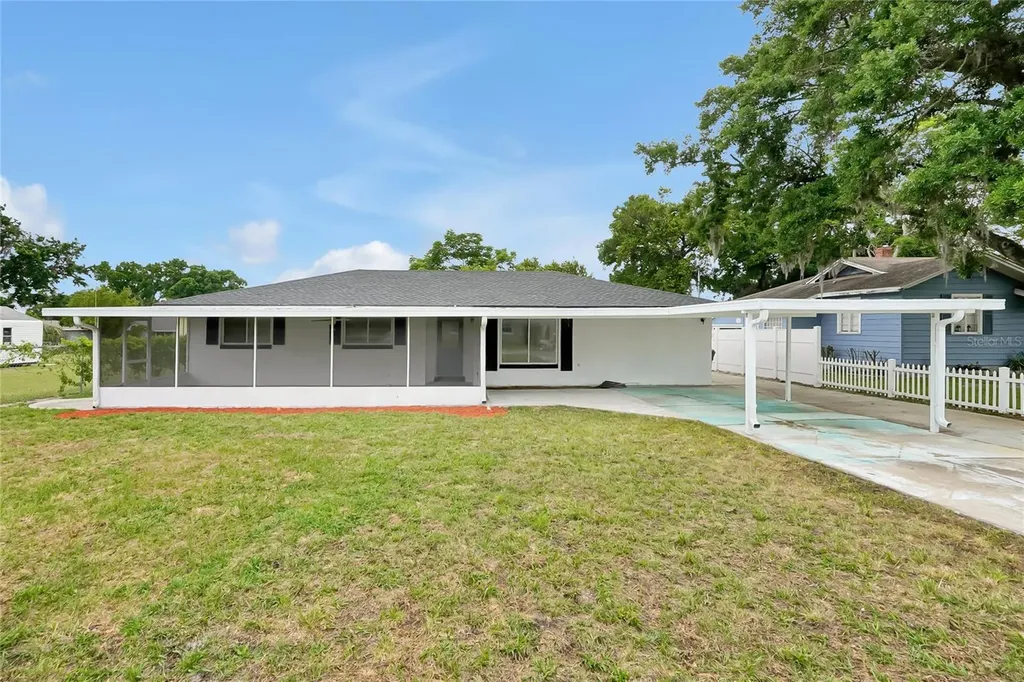 825 NW Avenue Y Avenue NW Winter Haven FL 33881