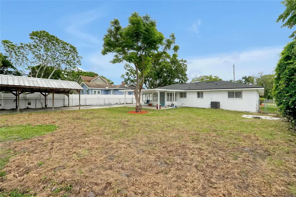 825 NW Avenue Y Avenue NW Winter Haven FL 33881