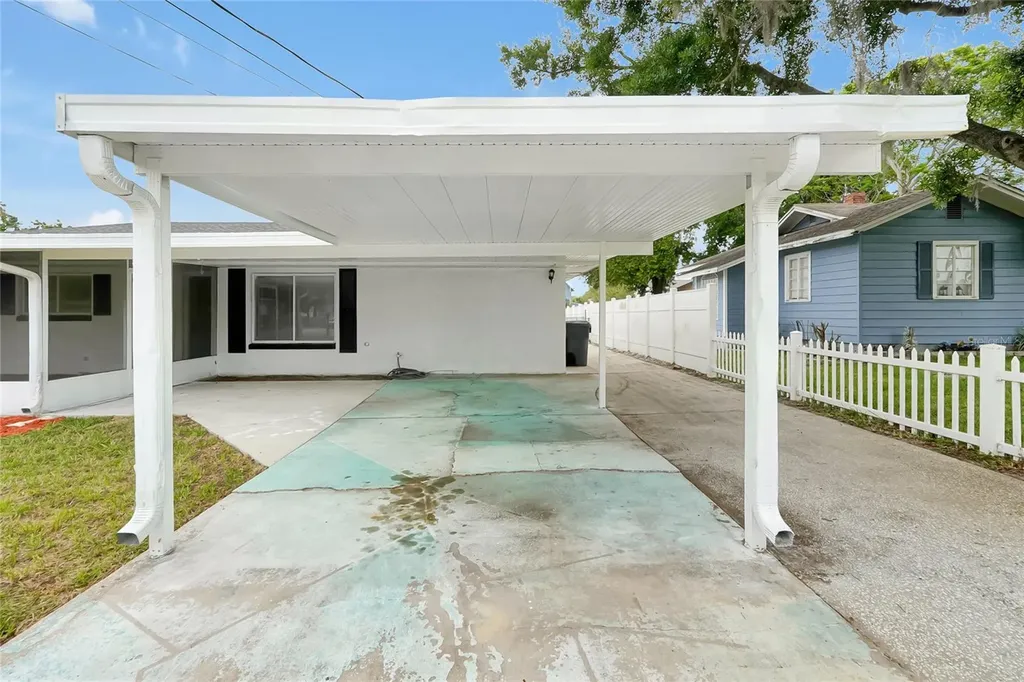 825 NW Avenue Y Avenue NW Winter Haven FL 33881