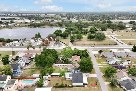 825 NW Avenue Y Avenue NW Winter Haven FL 33881