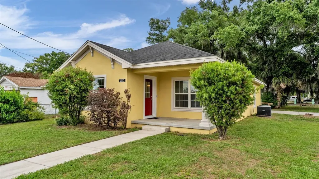 2303 N Florida Avenue Lakeland FL 33805