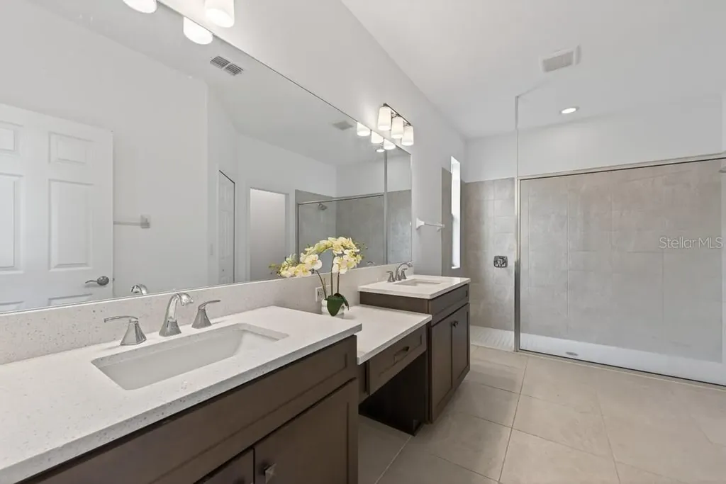 12337 Shining Willow Street Riverview FL 33579