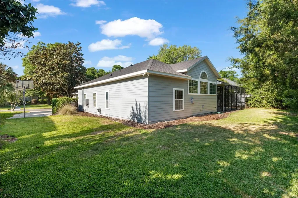 8476 SW 10th Road Gainesville FL 32607