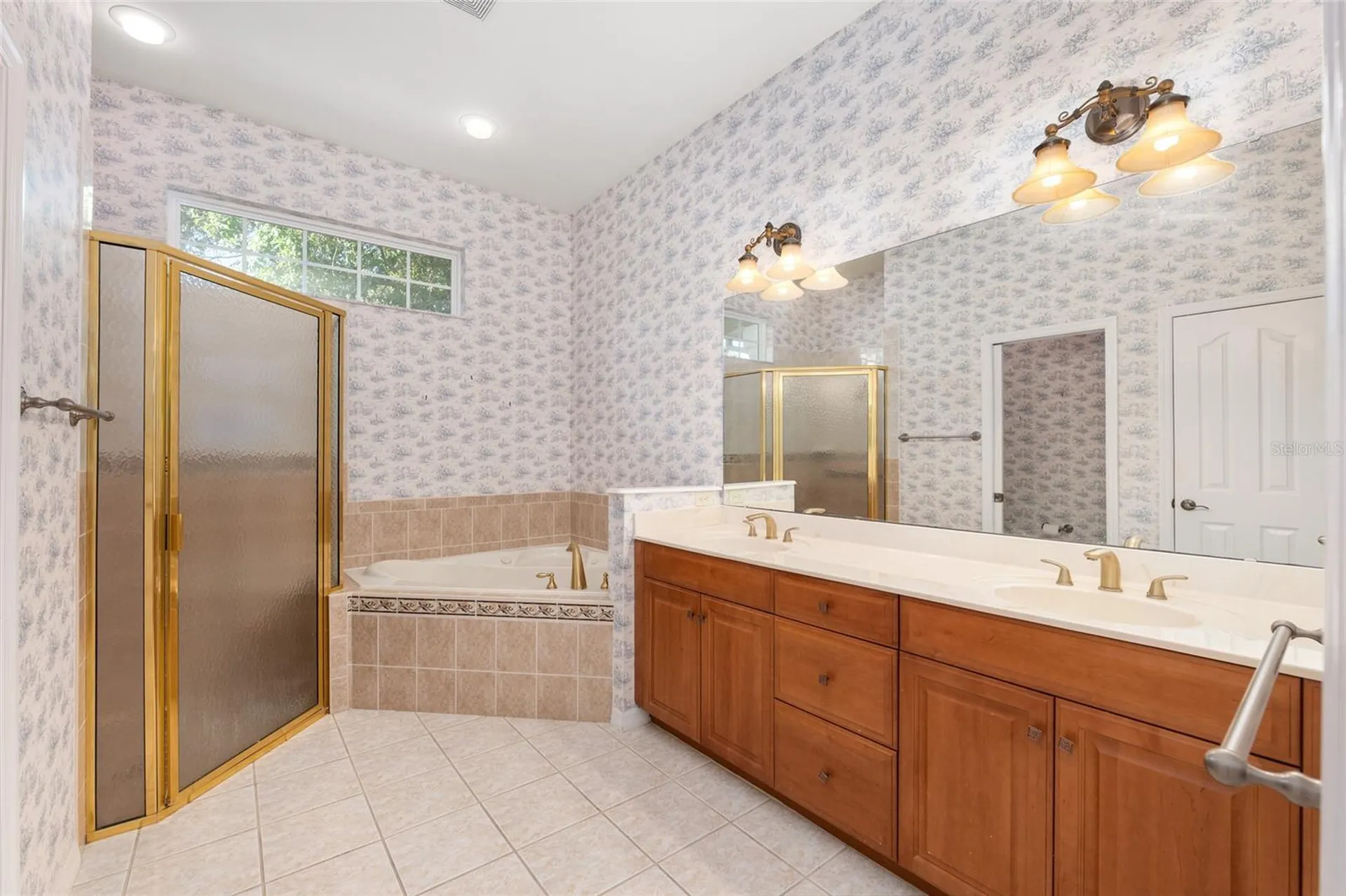 8476 SW 10th Road Gainesville FL 32607