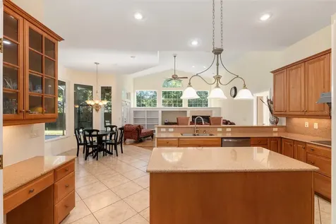 8476 SW 10th Road Gainesville FL 32607