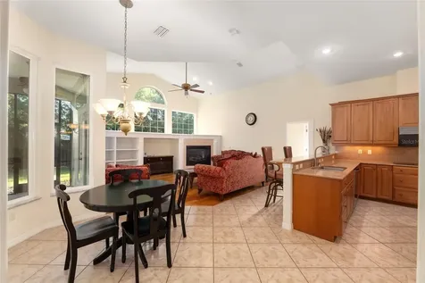 8476 SW 10th Road Gainesville FL 32607