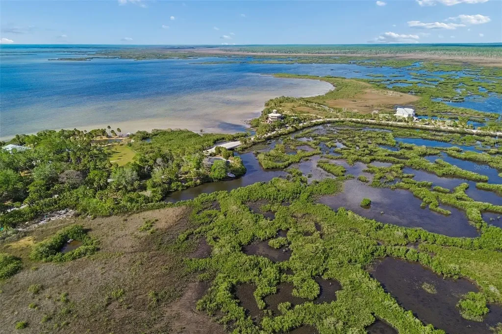 10501 Pine Island Drive Weeki Wachee FL 34607