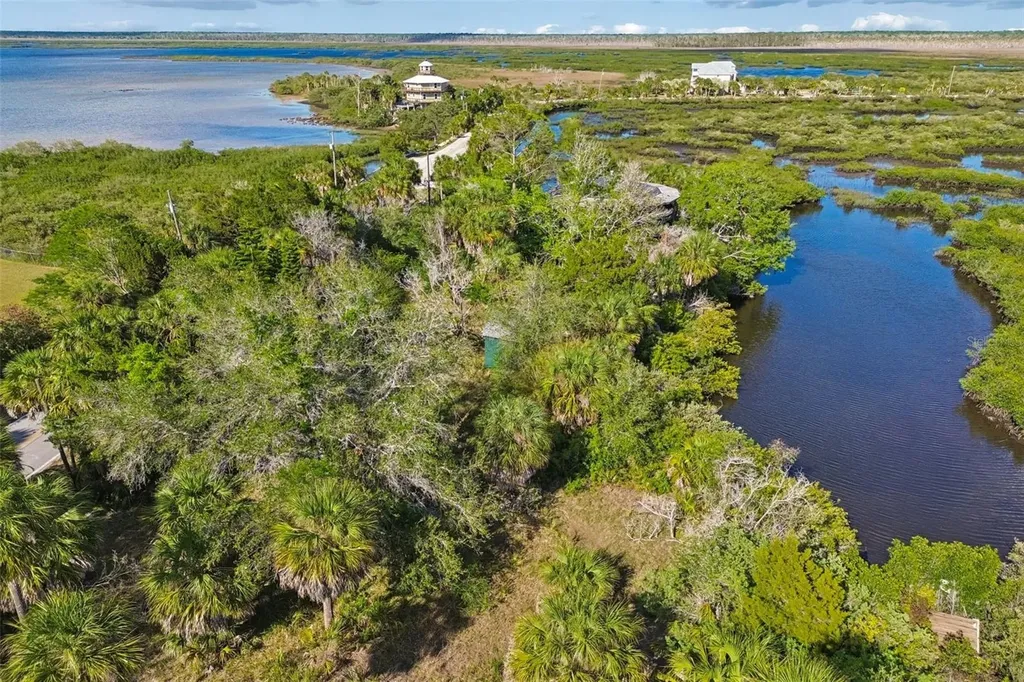 10501 Pine Island Drive Weeki Wachee FL 34607