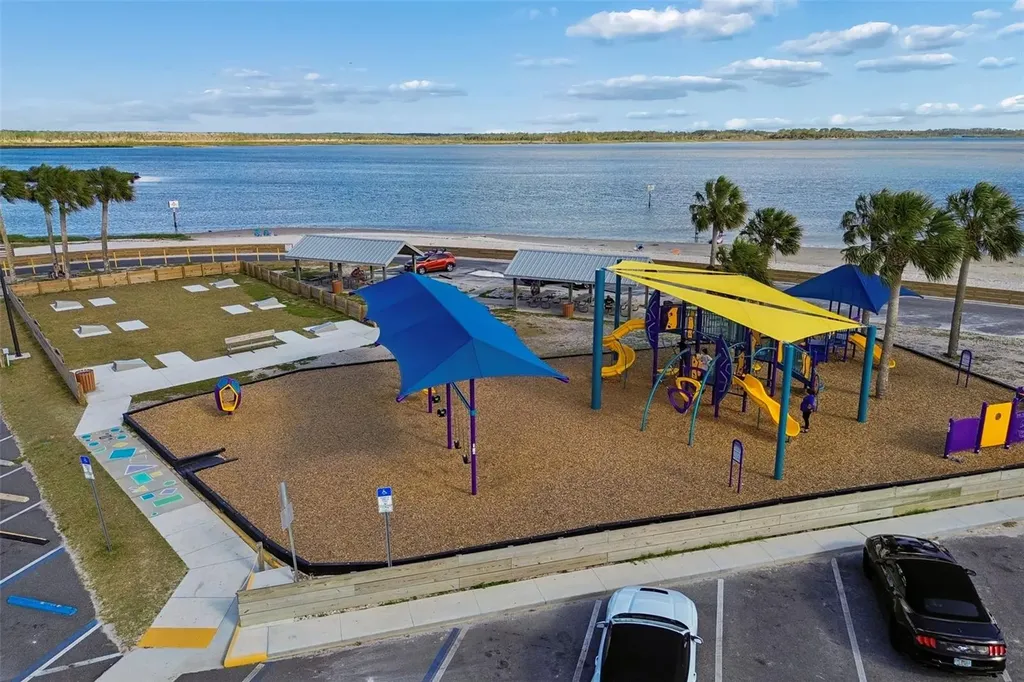 10501 Pine Island Drive Weeki Wachee FL 34607